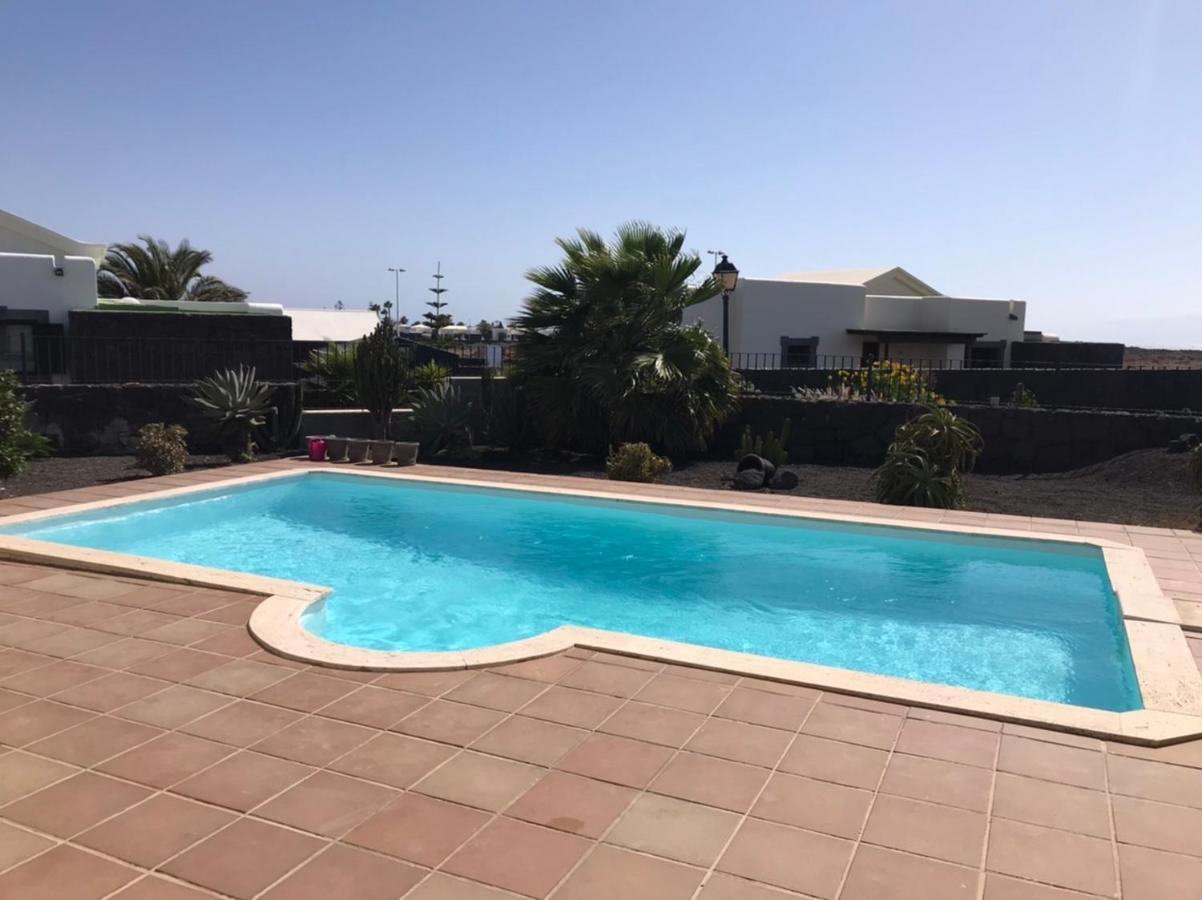 Villa Tania - Villa Independiente Con Piscina Privada Playa Blanca  Exterior foto