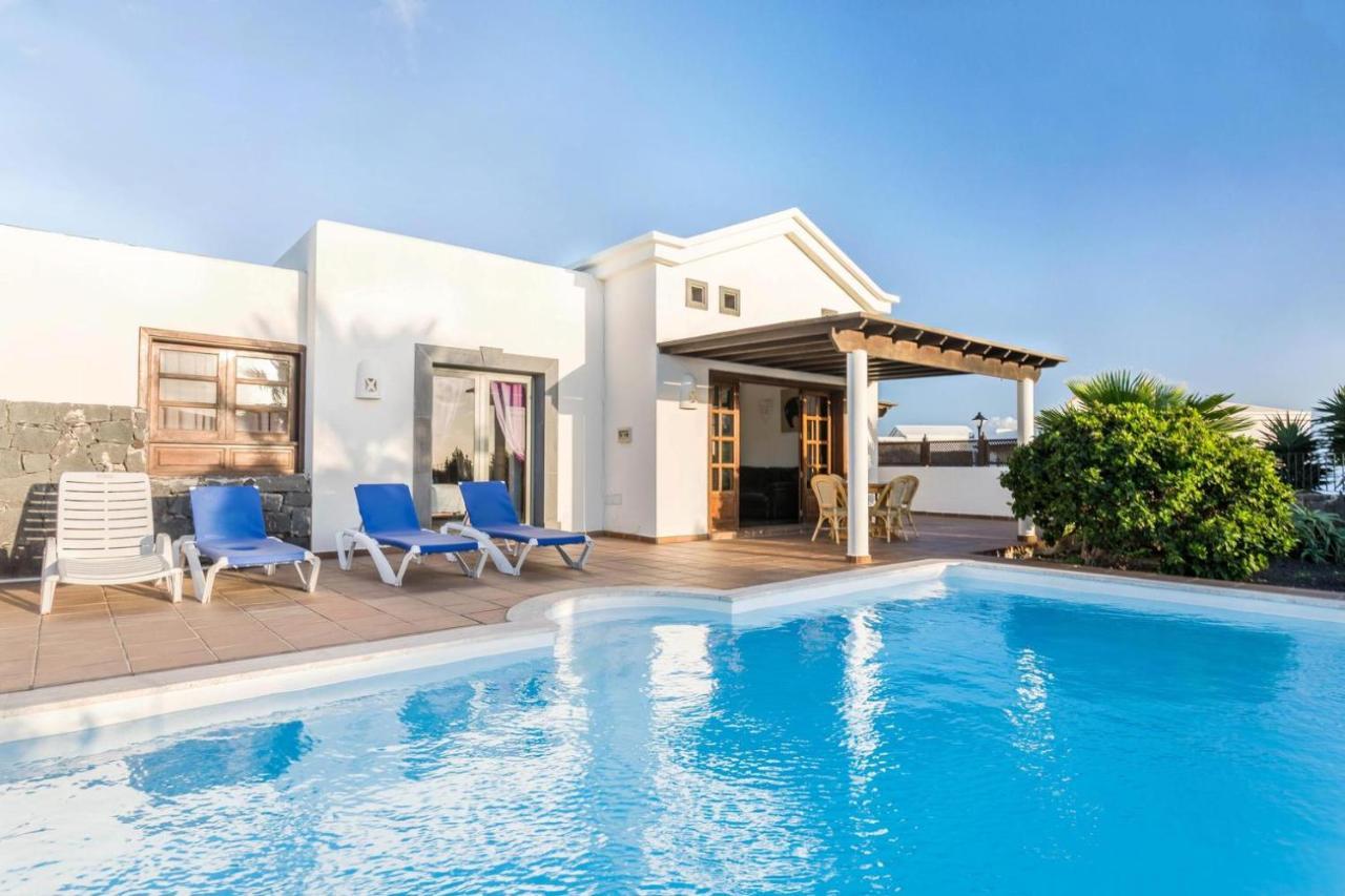 Villa Tania - Villa Independiente Con Piscina Privada Playa Blanca  Exterior foto